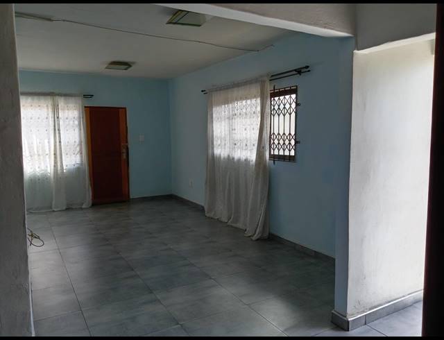 3 BEDROOM HOUSE FOR SALE IN MONTFORD